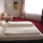 City Hotel Essen Hotel 3*